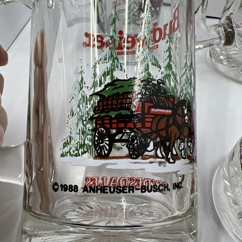 Juego/4 tazas de cerveza navideñas coleccionables Clydesdale Budweiser 1988 12 oz pesadas - Imagen 3 de 7