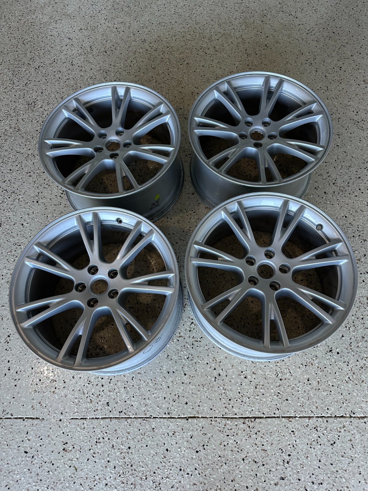 Tesla Model Y 19