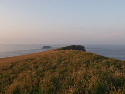 Photo 6x4 Summit ridge on Island of Copinsay Copinsay is an escarpment w c2002