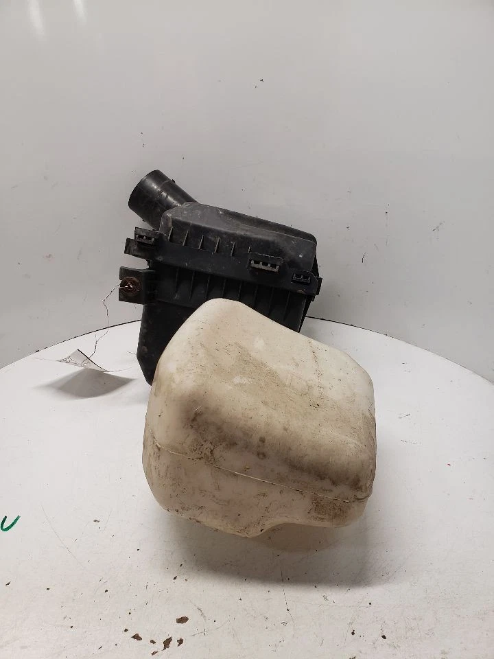 Air Cleaner 2.5L Without Turbo Fits 08-11 IMPREZA 1386769 - Image 2 of 4