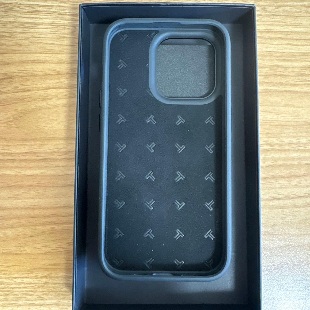 TUMI iPhone Case Wave Pattern Black Logo Interior… - image 3