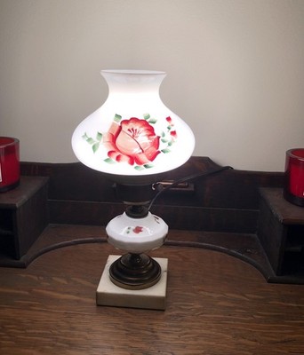 VTG Milk Glass Table Lamp Hand Painted Roses Brass Marble Romantic Cottage WORKS