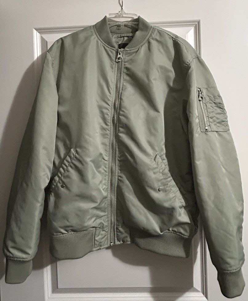 H&M Military Green Bomber Jacket Men’s Size M - New