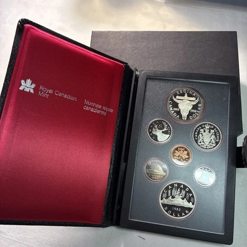 1982 Royal Canadian Mint 7 Coin Proof Set ~ 50% Silver Dollar Bison Regina