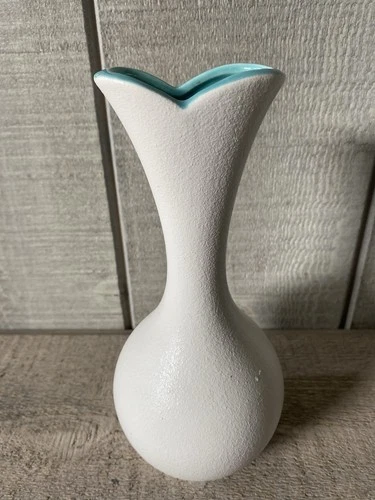 Royal Haeger Vase R- 4001 in White Lava & Turquoise
