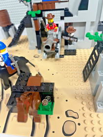 Vintage LEGO 6761 BANDIT'S SECRET HIDEOUT ~ Wild West Missing 4 Pieces
