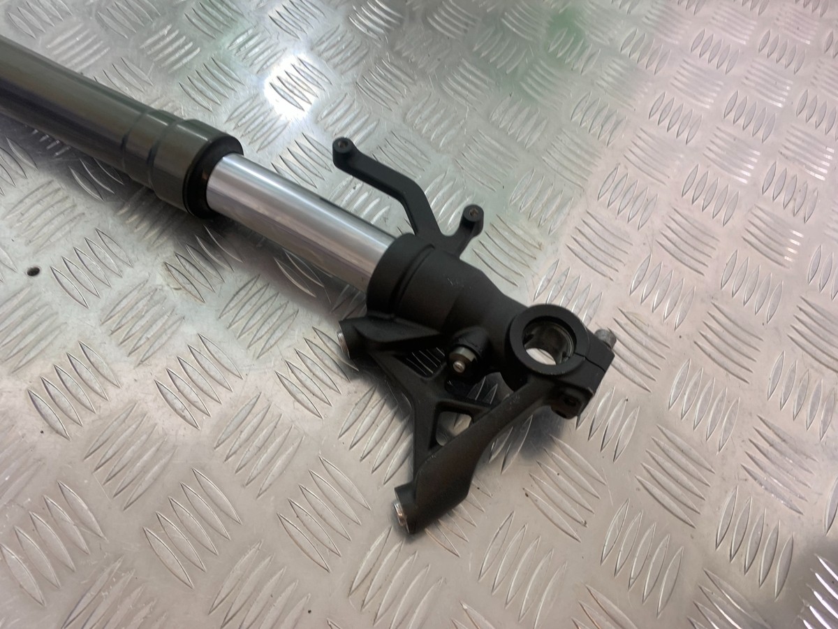 KAWASAKI Z1000 Z 1000 SX RIGHT FORK (BENT) YEAR 2011-13 (CMB1000