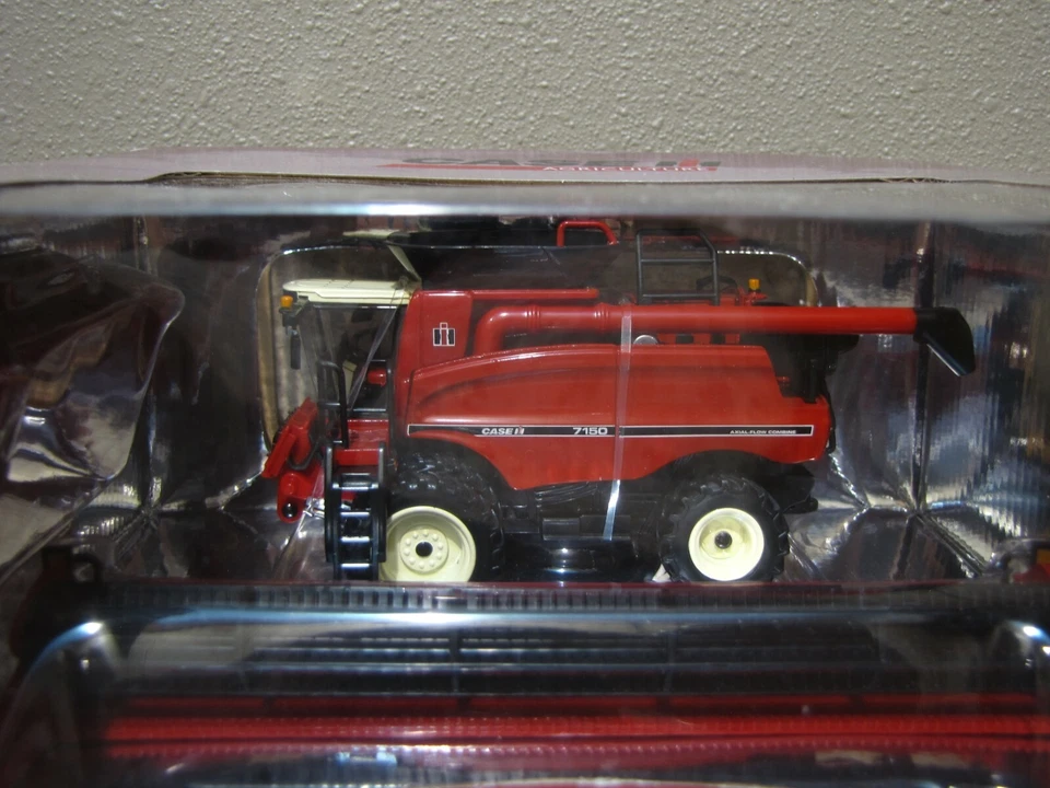 Ertl 1/64 Case IH 7150 Authentics Heritage Combine Farm Toy  - Image 2 of 3