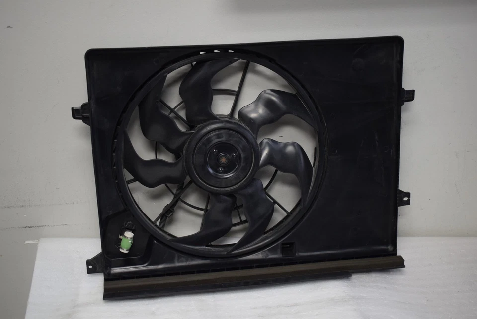 2007-2010 HYUNDAI ELANTRA РАДИАТОР ВЕНТИЛЯТОР ЗАВОДСКОЙ OEM - Изображение 4 из 4