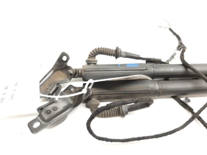 BMW E70 X5 Left Trunk Shock Strut Spindle Drive Driver Side 