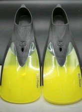 Reef Tourer Black/Yellow Slip On Snorkeling Flippers Fins Small 13-1