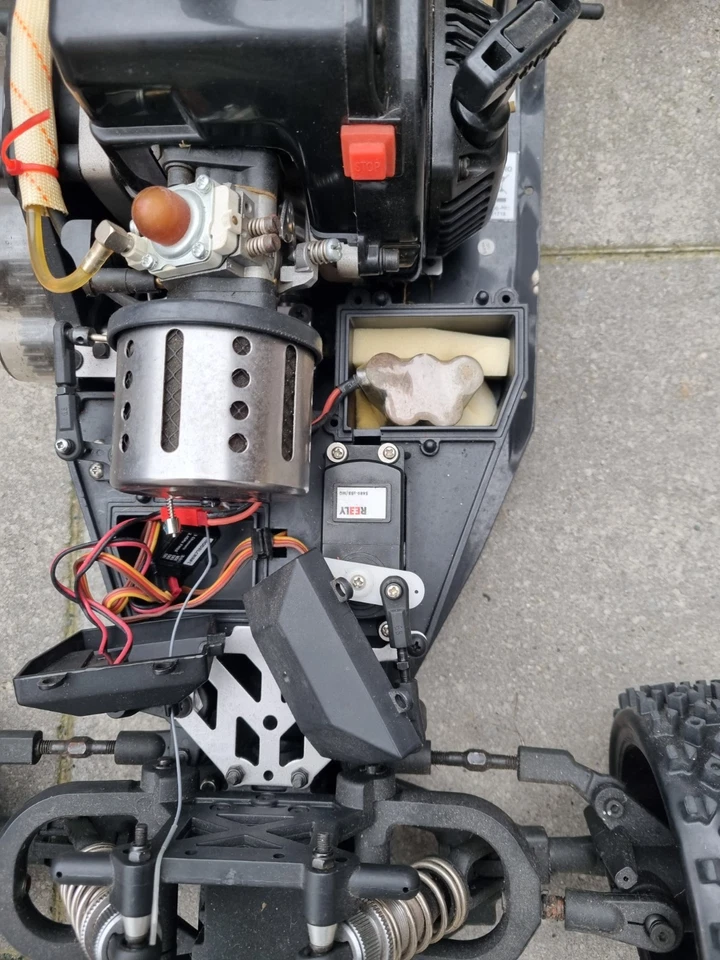 REELY CARBON FIGHTER 1:6 PRO 30cm, mit kompletten Zubehör NEUWERTIG OVP - Bild 3 von 4