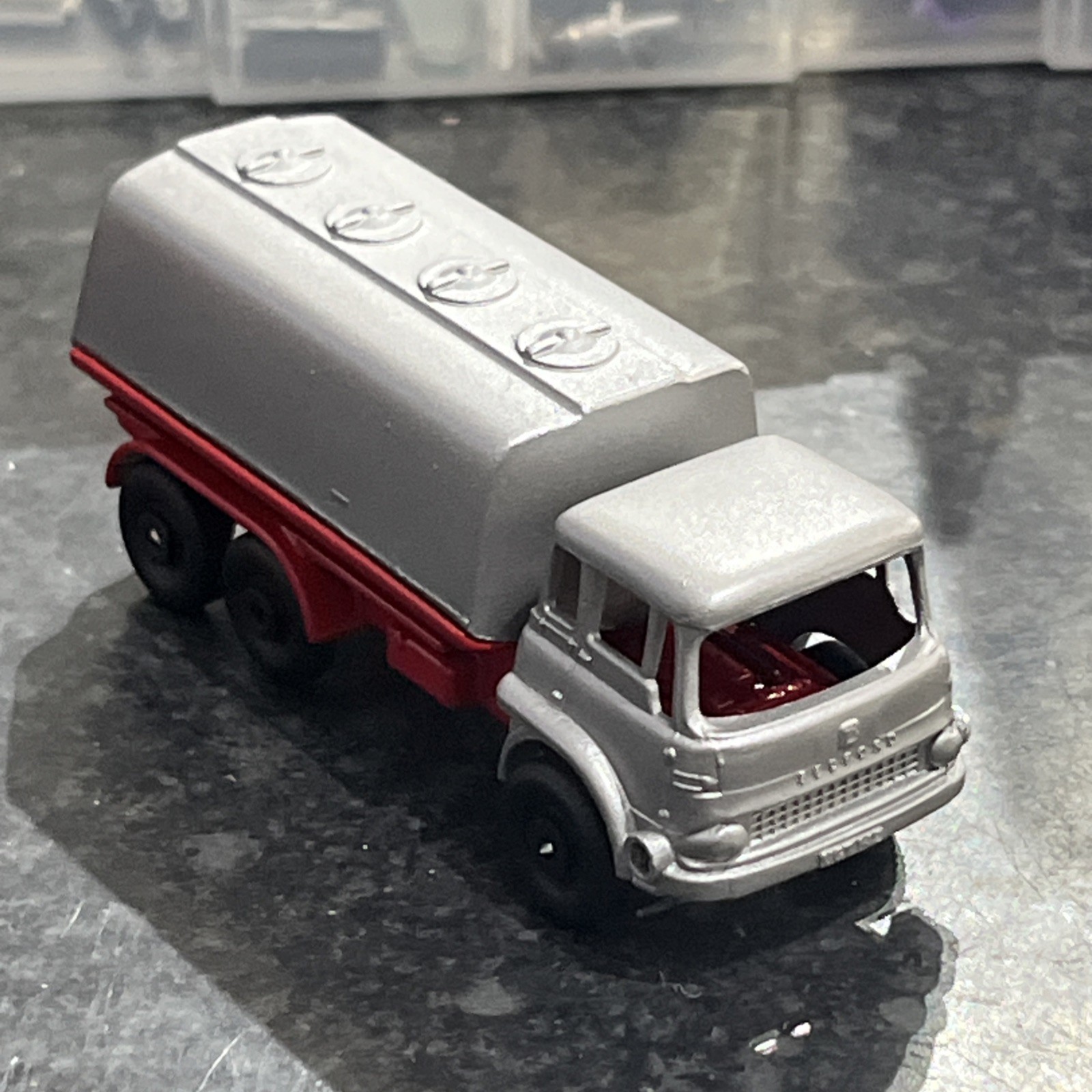 Picture 2 of 6