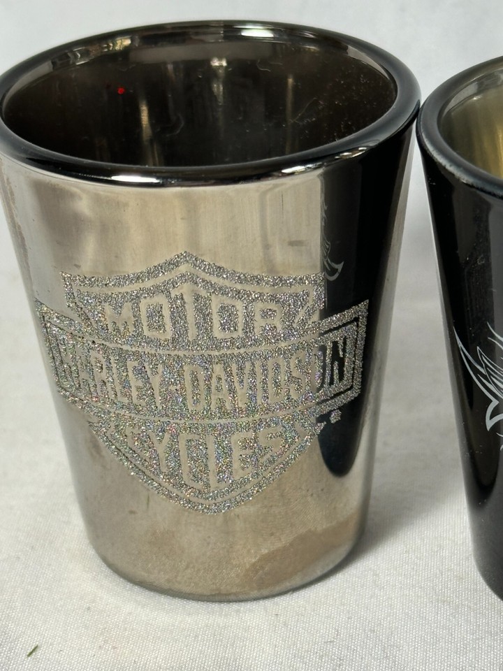 4 HARLEY DAVIDSON MOTORCYCLE SHOT GLASSES LAS VEGAS CHROME GLASS FREE
