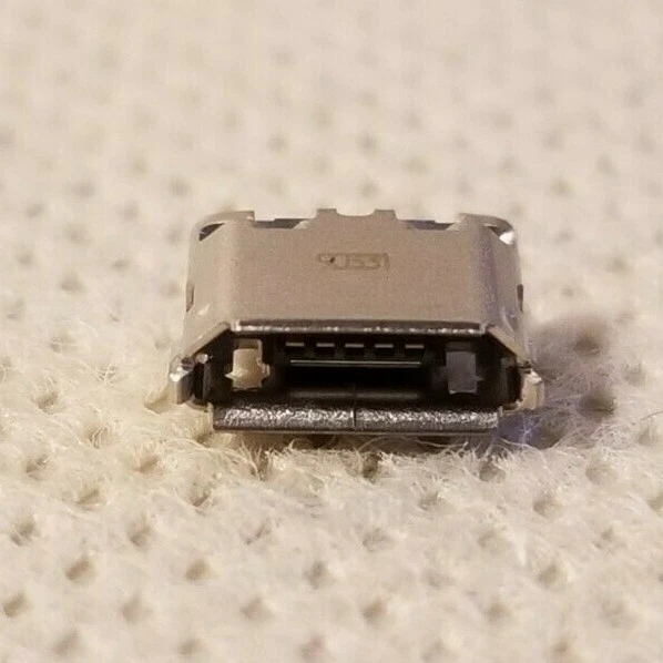 Nuevo puerto de carga micro USB Sony Ericsson OEM para VIVAZ U5 U5a U5i PRO U8 U8i Foto 3 de 4