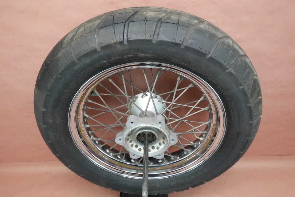 Llanta delantera Suzuki Intruder Volusia 800 VL800 2001-2004 130/90-16 Foto 4 de 4