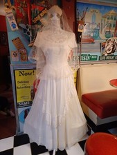 True Vtg Mid-century 1950s 1960s Ivory Wedding Dress Prairie Cottage Hoop Skirt