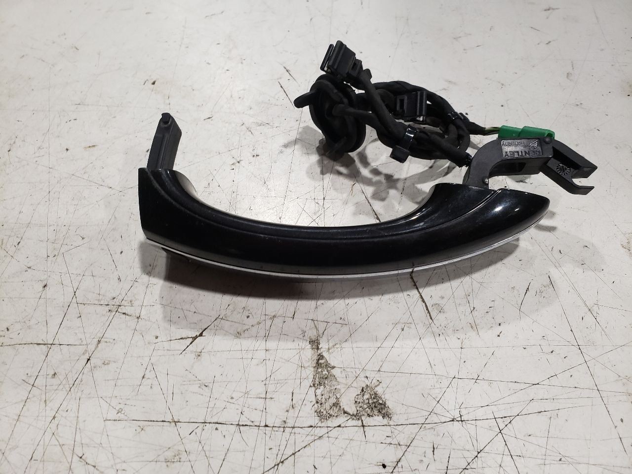 Bentley Flying Spur 2006 Front Right Door handle