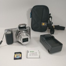Olympus SZ-15 Compact Digital Camera  SD Card Charger Battery And Camera Case
