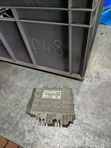 Volkswagen VW Polo 6N Motorsteuergerät Motor Steuergerät 030906027AC, 0261204794