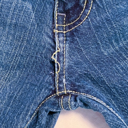 Pantalones de mezclilla para mujer B by Bullhead Pac Sun | Corte bota ajustado | Lavado oscuro | Talla 7 - Imagen 11 de 14