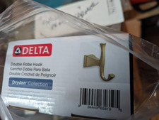   DELTA 75135-CZ Dryden Robe Hook, 4.68 x 1.75 x 4.68 inches, Champagne Bronze