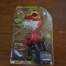 Fingerlings Untamed T-Rex Interactive Collectible Dinosaur "Ripsaw" Brand New
