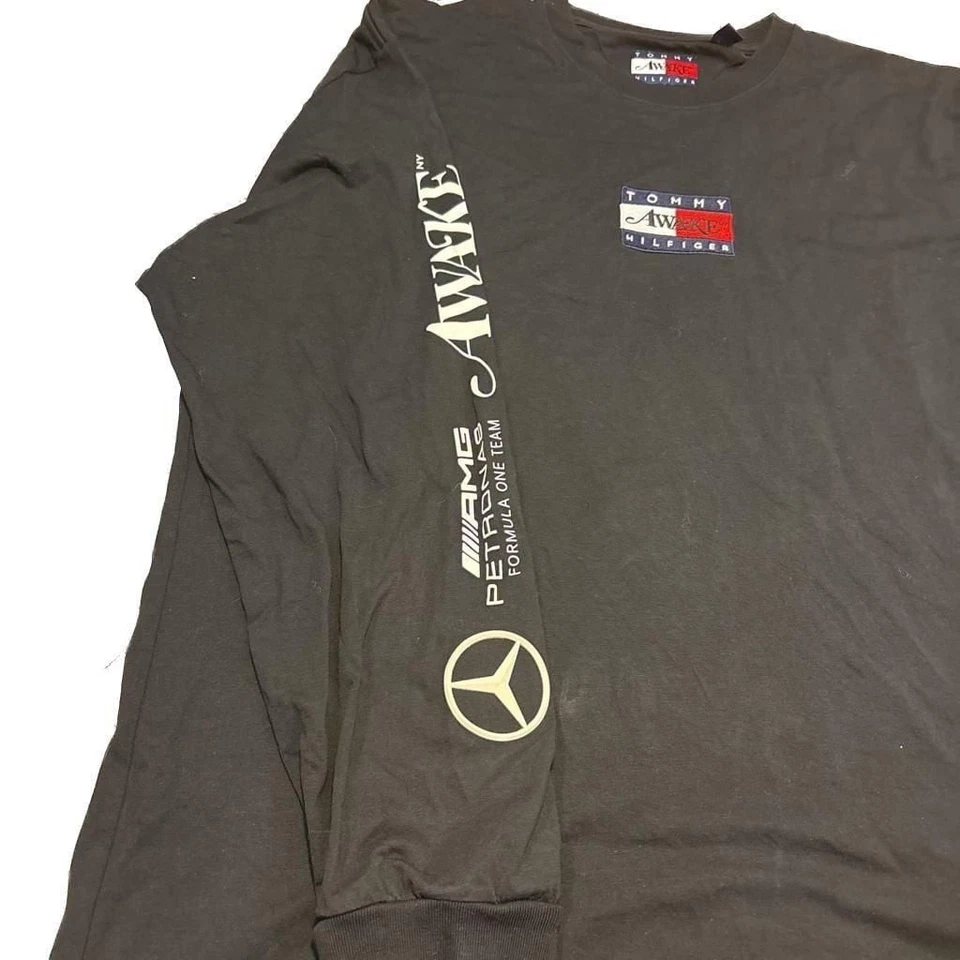 Camiseta manga larga Tommy x Mercedes-AMG F1 x Awake NY Foto 3 de 4