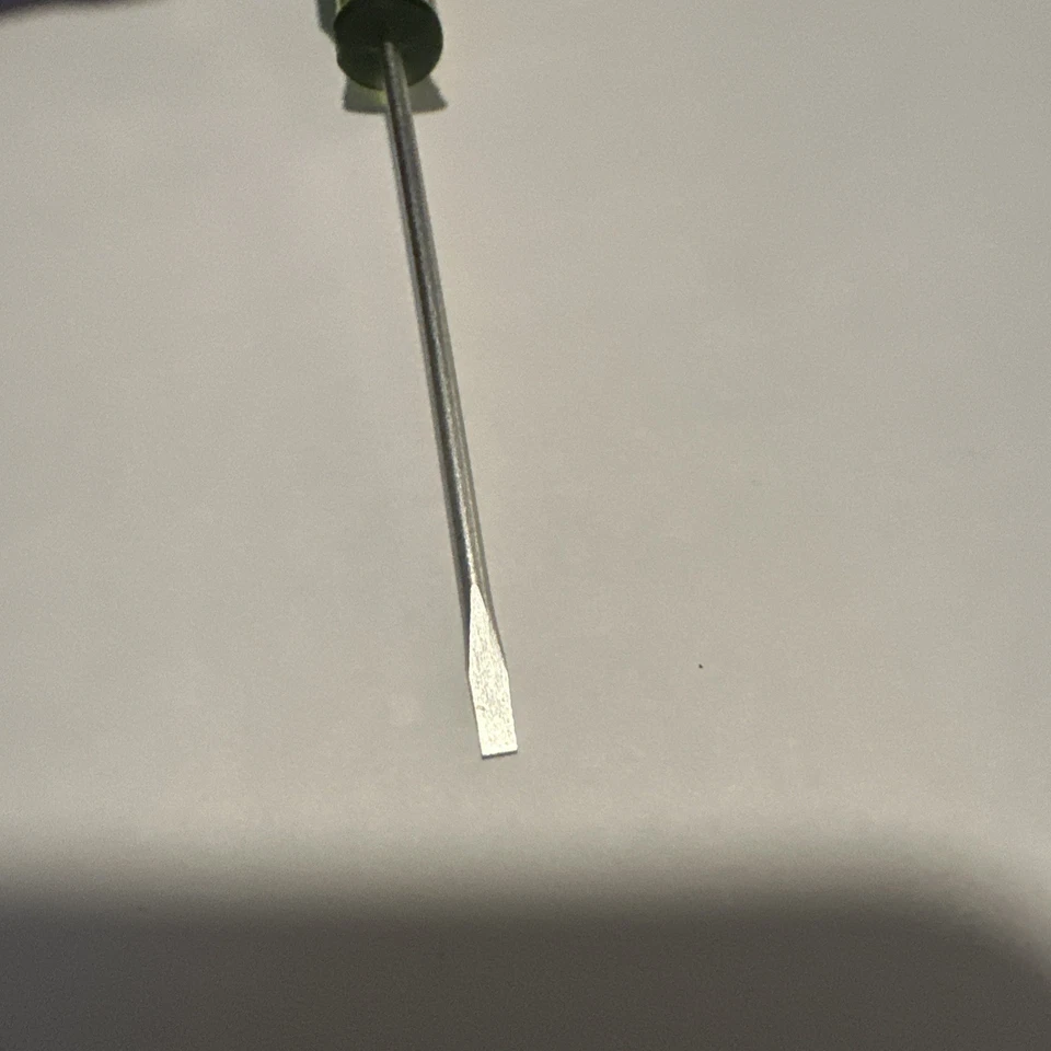 Xcelite R3323 3/32" x 3" Round Blade Slotted Screwdriver w/Pocket Clip USA Made - Image 3 of 4