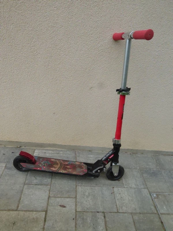 trotinette enfant pliable longueur 70 cm - Photo 1/1