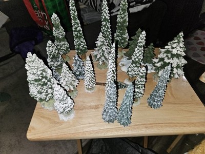 Dept 56 Village ''Snowy Evergreens'' 52614 Large Trees Christmas Set Of 18