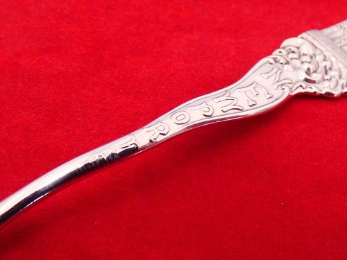 Vintage Sterling Silver Newport Small Souvenir Spoon IZ-8 - Picture 3 of 6