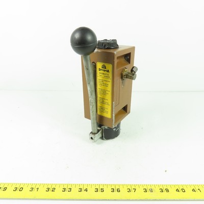 Dropsa 3105008 Dromatic Manual Oil Grease Pump 20 Bar Discharge Per Stroke