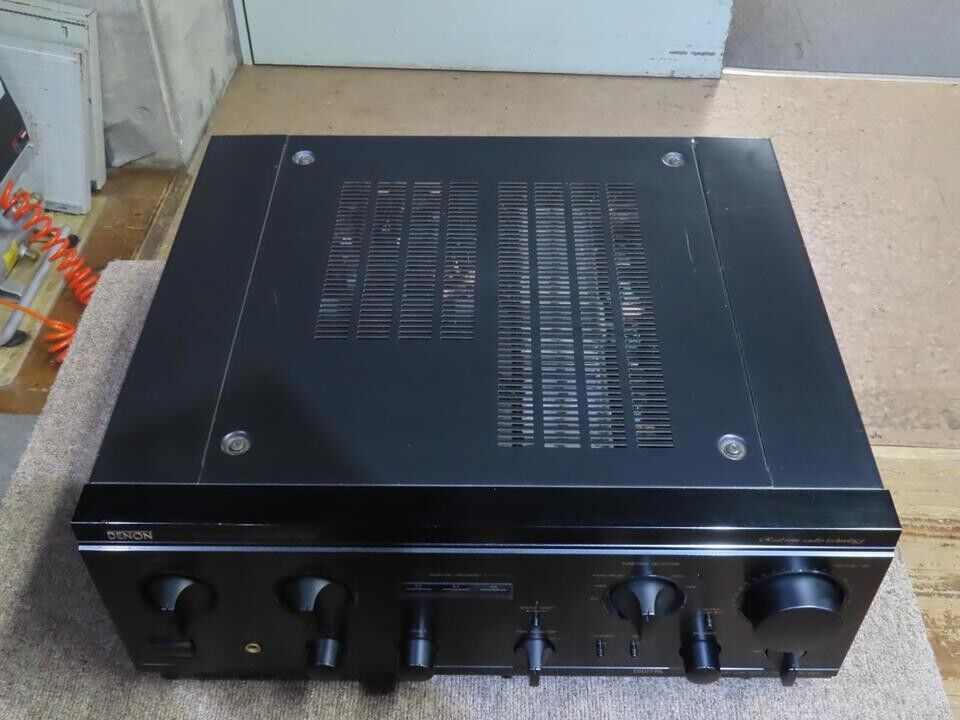 Denon PMA-890D Integrated amplifier w/built-in DA converter Denon PMA-890D Integrated amplifier w/built-in DA converter