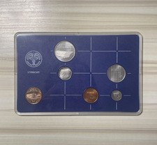 Netherlands Holland 1985 5 Coins + Bronze Medal Mint Set Blue Plastic Cased SS19