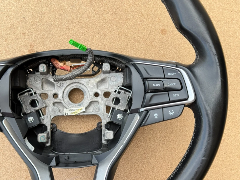 2018-2022 HONDA ACCORD STEERING WHEEL W/ RADIO & CRUISE CONTROL SWITCHES OEM - Image 2 of 4