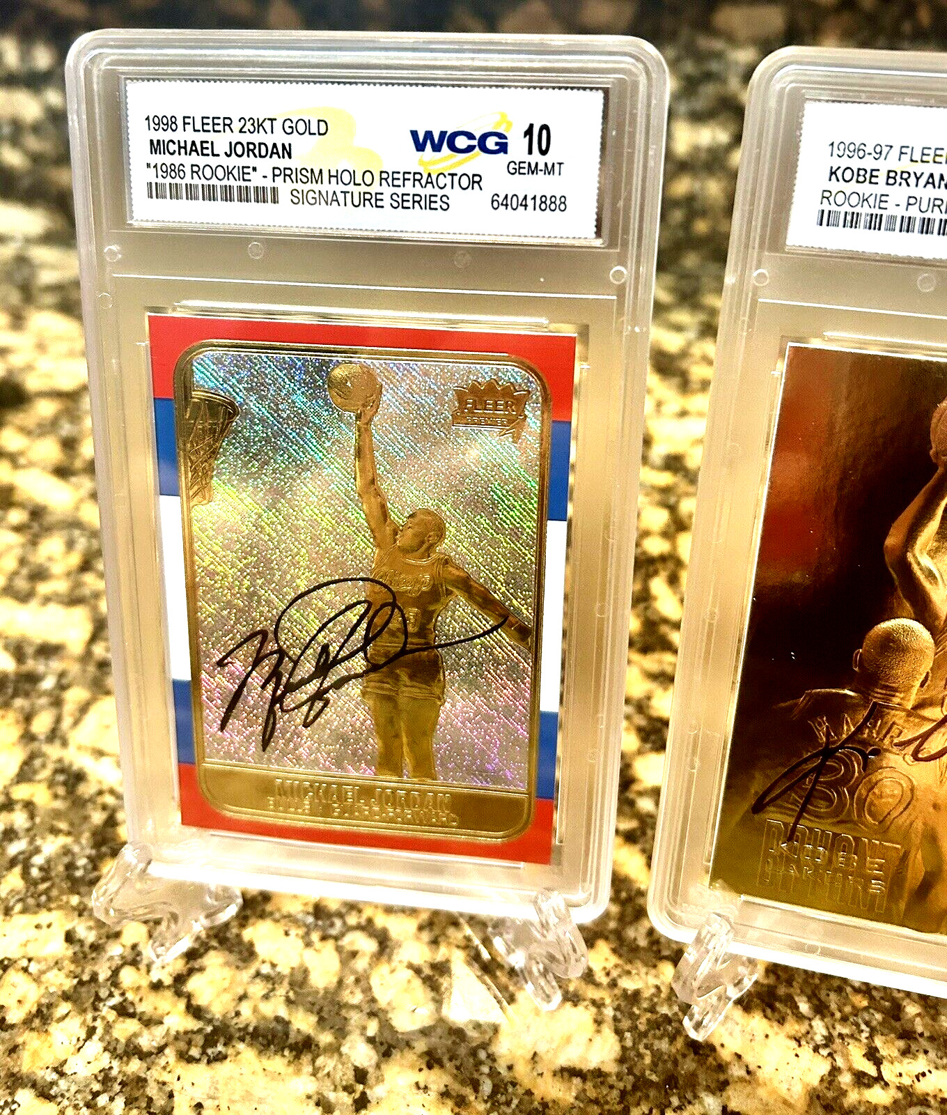 2 KOBE BRYANT & MICHAEL JORDAN FLEER REFRACTOR Graded GEM-MT 10 1996 ROOKIE LOT view 3