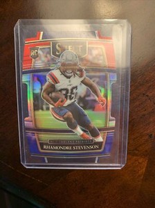 2021 Panini Select - Concourse Red & Blue Prizm Die-Cut #75 Rhamondre Stevenson