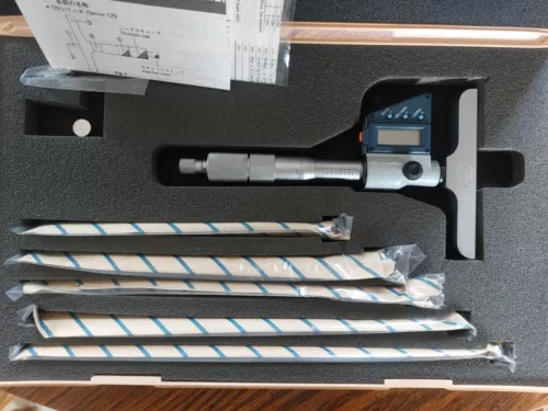 Mitutoyo 329-711-30 4-6" DM Digital Depth Micrometer
