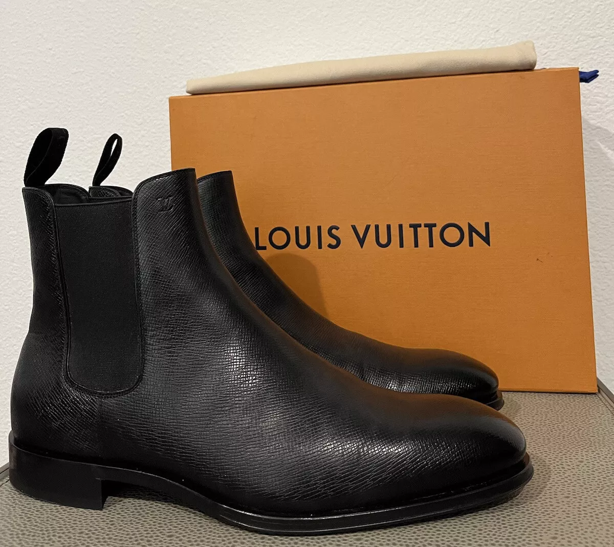 Louis Vuitton Leather Black by the yard, LV Material Leather Black