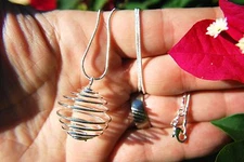 "Do It Yourself" Crystal Energy Pendant + 20" Stainless Steel Chain & Charger