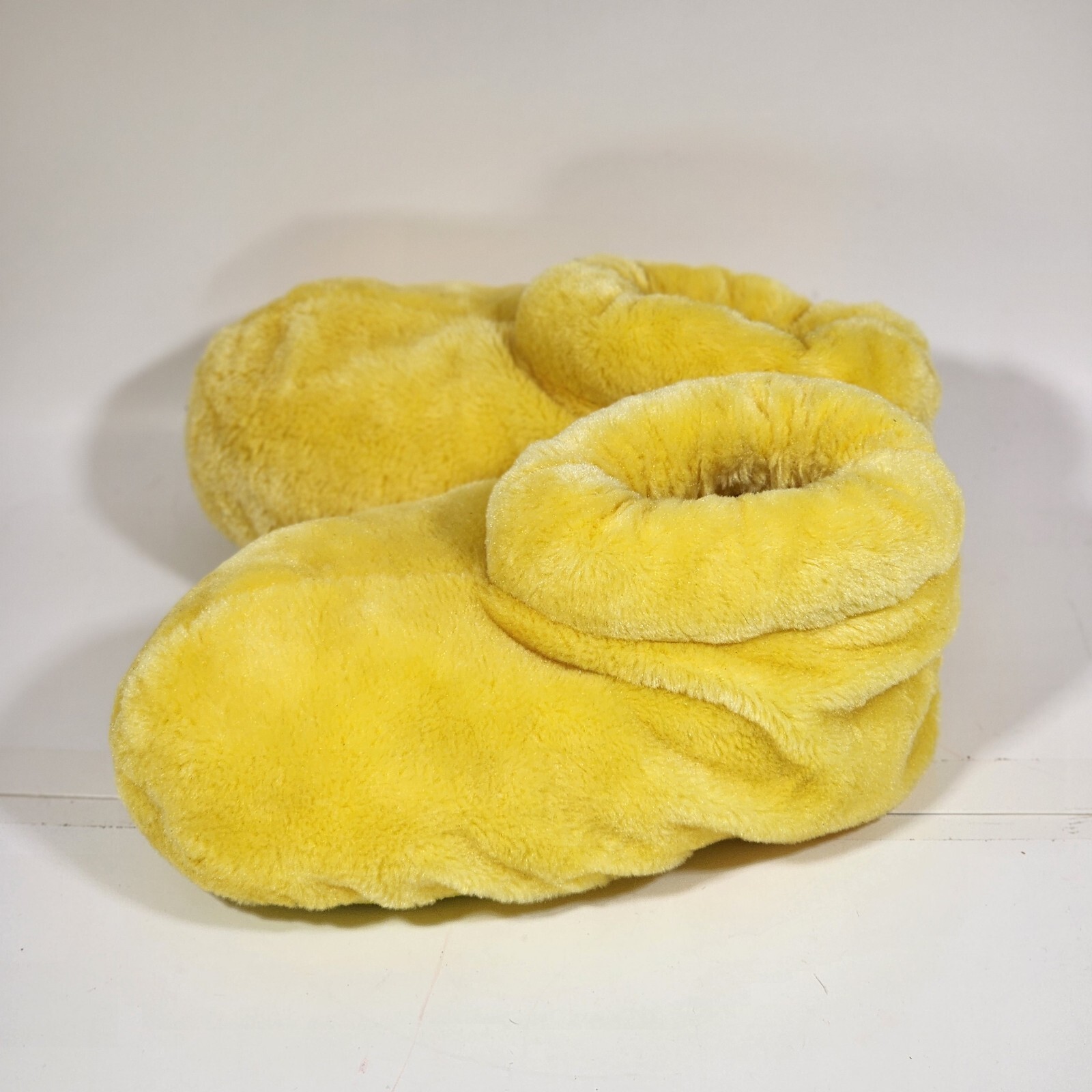 PANTOFOLA D’ORO Pantofole Parchi Disney Taglia Adulto PICCOLA Piedi di Topolino Peluche Giallo