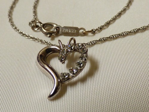 Collar de cadena colgante corazón de cristal austriaco firmado Krements 19"L - Imagen 2 de 6