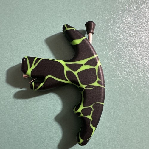 Allen Compact Thumb Activated Archery Bow Release Ambidextrous Green/Black - Picture 4 of 4