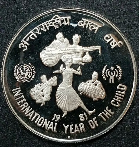 India 100 Rupees 1981 Proof Silver International Year of the Child Bombay Mint $ - Picture 2 of 7
