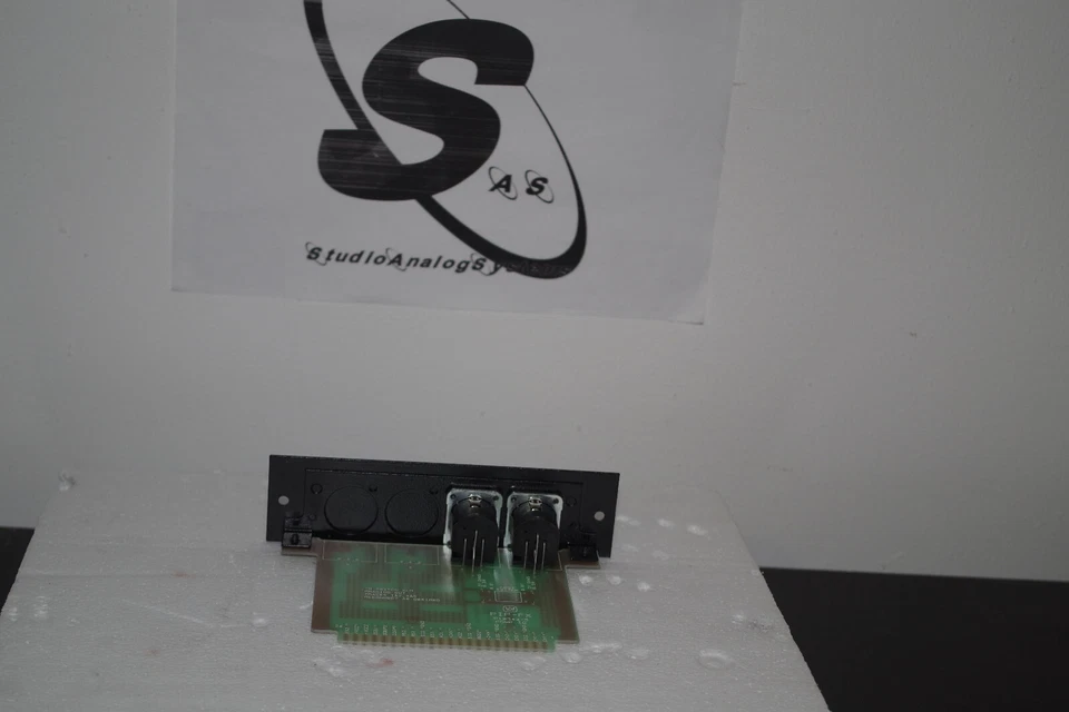 Crown P.I.P  FX Processor - Image 2 of 2