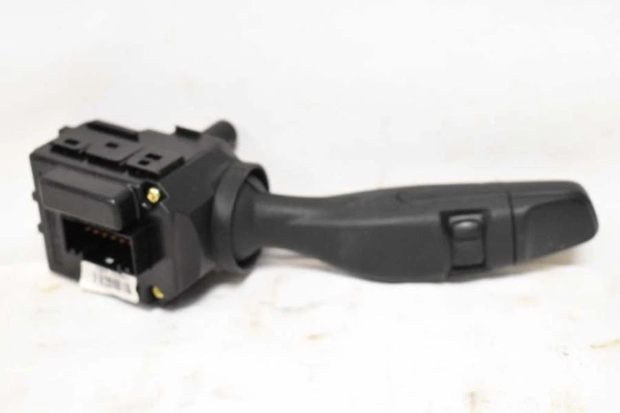 Передний и задний выключатель стеклоочистителя колонки 934204Z050 подходит для 13–16 SANTA FE E3D02 - Изображение 3 из 4