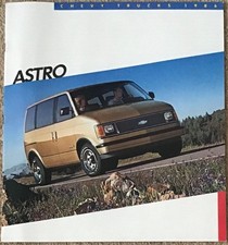 CHEVROLET ASTRO USA Large Format Car Sales Brochure 1986 #4580 Aug '85