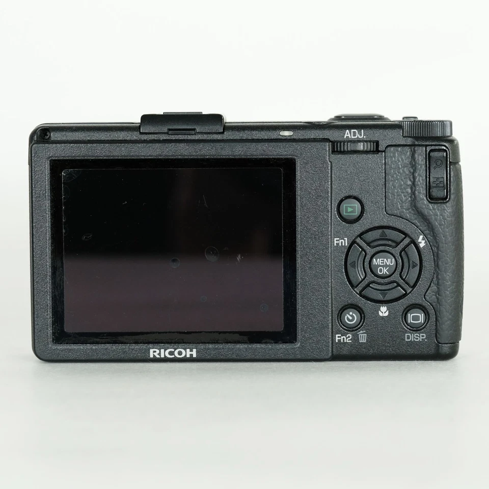 RICOH GR DIGITAL III Compact Camera 140 Shutter Count Excellent Japan - Image 4 of 4