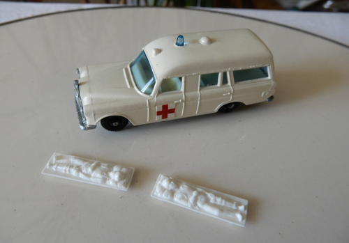 matchbox lesney mercedes benz binz ambulance unbespielt - Bild 2 von 7